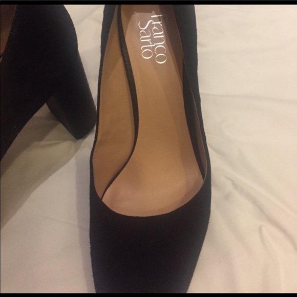 Franco Sarto Black Pumps - Picture 2 of 5